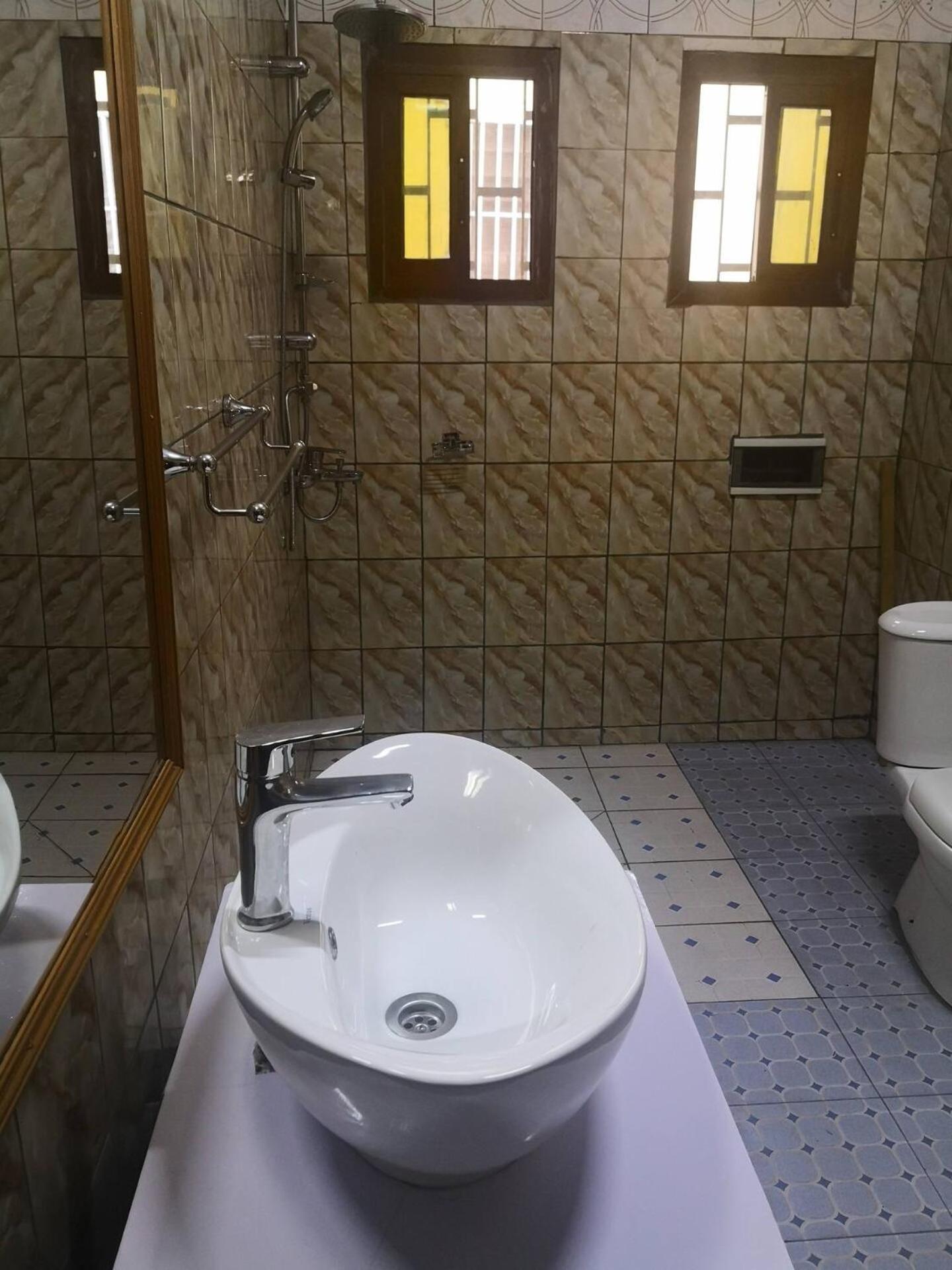 Tout Confort Avec Jardin Entree Bastos Yaounde Ngoại thất bức ảnh